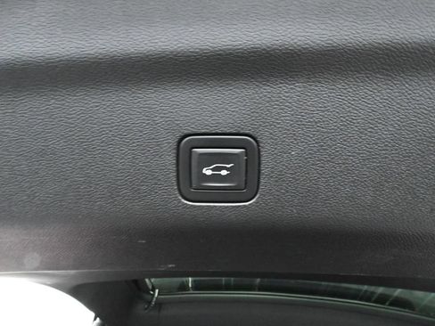 Used 2021 GMC Yukon SLT w/ SLT Luxury Plus Package AWD/4WD image 48