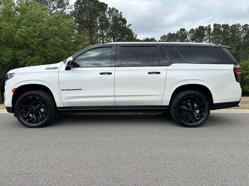 Used 2021 Chevrolet Suburban High Country image 8