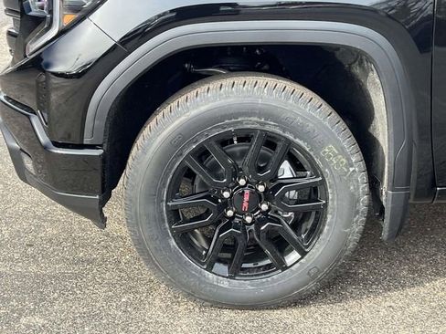 New 2026 GMC Sierra 1500 Elevation image 10