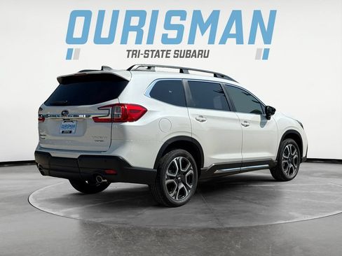 Used 2025 Subaru Ascent Limited w/ Popular Package #2 AWD/4WD image 6