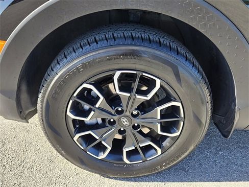 Certified 2022 Hyundai Santa Cruz SEL image 10