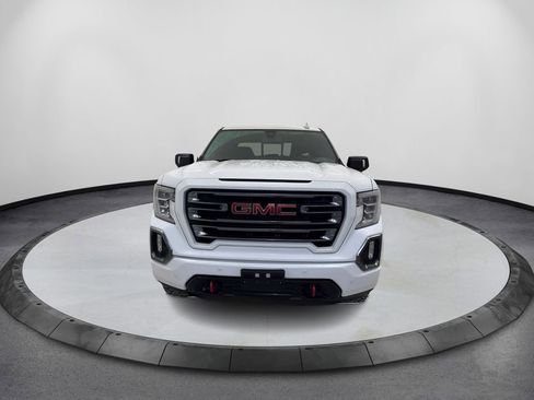 Used 2020 GMC Sierra 1500 AT4 w/ Off-Road Performance Package image 2
