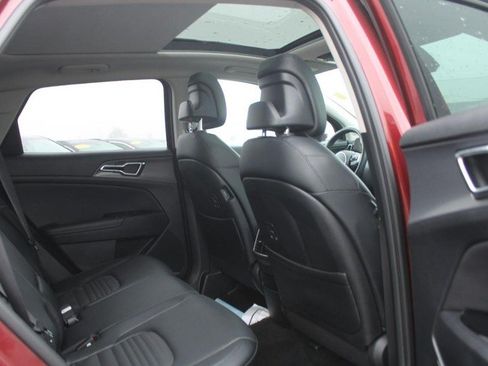 Used 2024 Kia Sportage SX AWD/4WD image 13