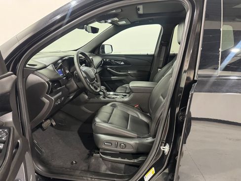 Used 2023 Chevrolet Traverse RS AWD/4WD image 15