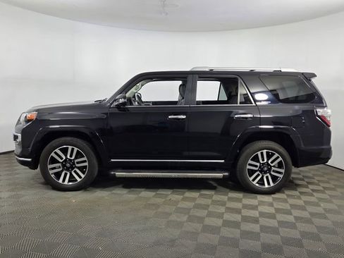 Used 2022 Toyota 4Runner Limited AWD/4WD image 4