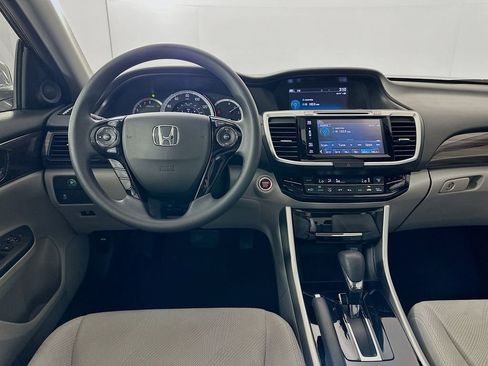 Used 2016 Honda Accord EX image 22
