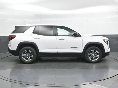 Used 2025 GMC Terrain Elevation AWD/4WD image 5