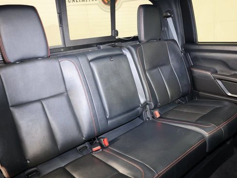 Used 2022 Nissan Titan PRO-4X w/ Pro-4x Convenience Package image 33