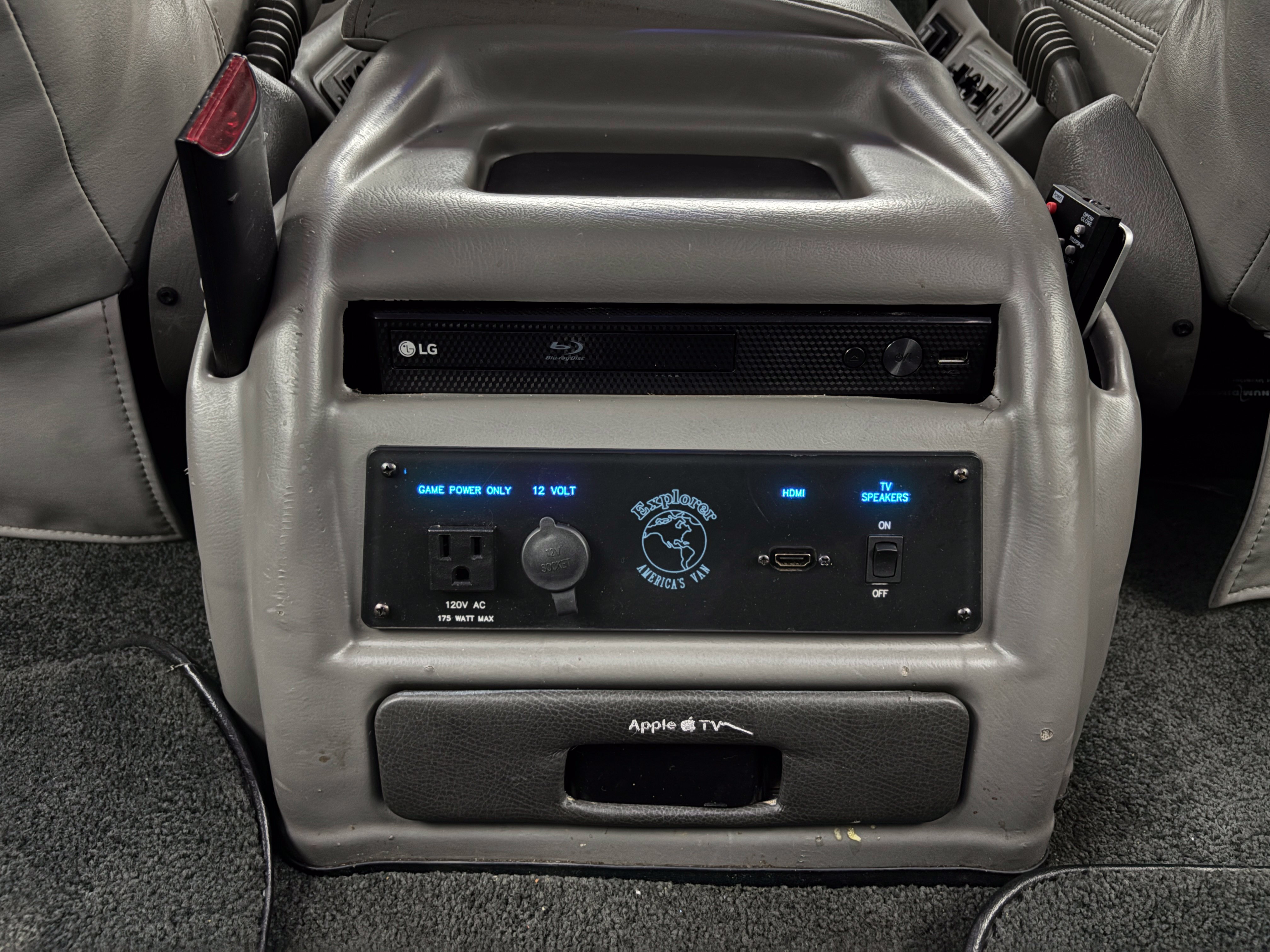 Used 2020 GMC Savana 2500 Extended w/ Enhanced Convenience Package RWD image 51