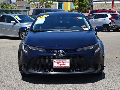 Used 2022 Toyota Corolla LE w/ Carpet Mat Package (TMS) FWD image 3