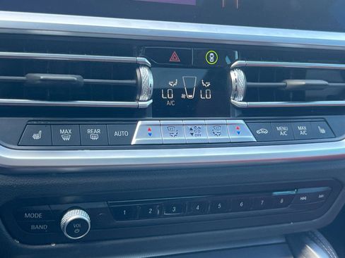 Used 2023 BMW 430i Coupe w/ M Sport Package image 21