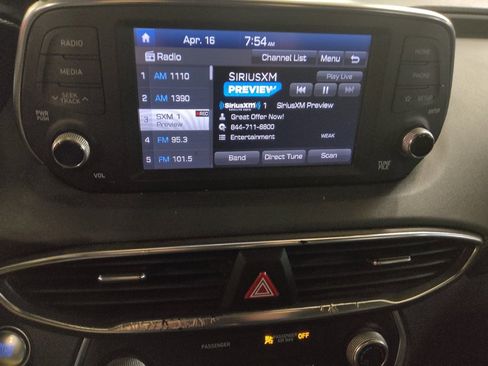 Used 2019 Hyundai Santa Fe SEL FWD image 25