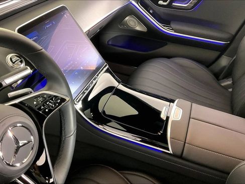 Certified 2025 Mercedes-Benz S 500 4MATIC image 12