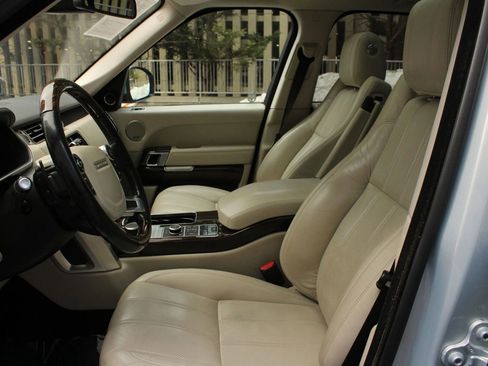 Used 2014 Land Rover Range Rover Supercharged image 14