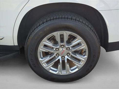 Used 2021 GMC Yukon SLT w/ SLT Luxury Package image 25