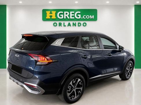 Used 2024 Kia Sportage EX AWD/4WD image 6