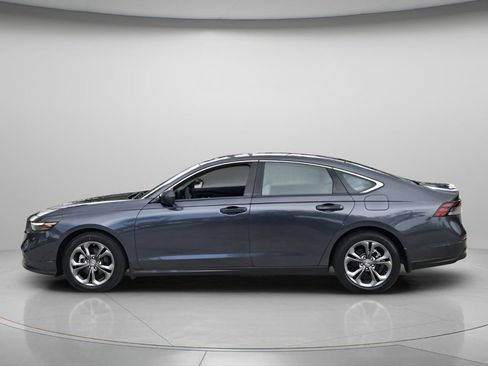 Certified 2023 Honda Accord EX image 5