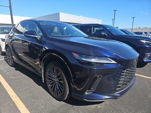 Used 2025 Lexus RX 350 AWD w/ Convenience Package image 2