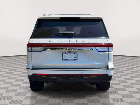 Used 2024 Lincoln Navigator Reserve AWD/4WD image 6