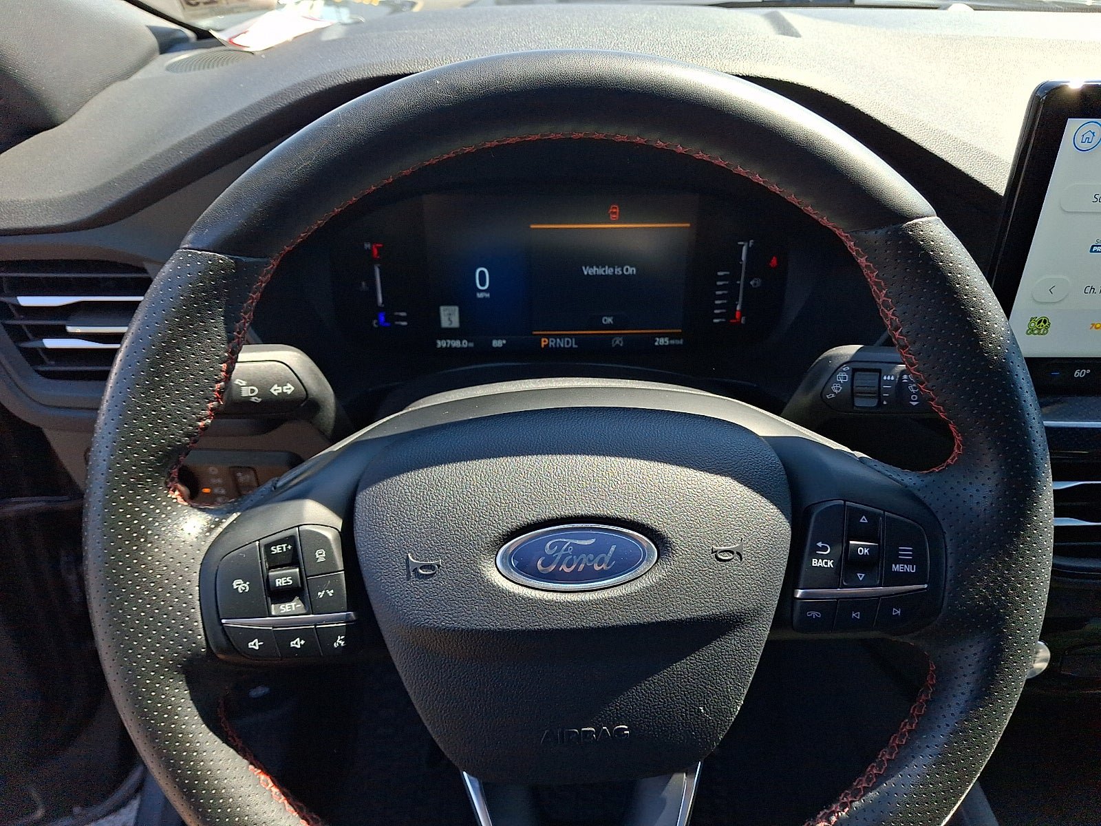 Used 2024 Ford Escape ST-Line w/ Tech Pack #1 AWD/4WD image 21