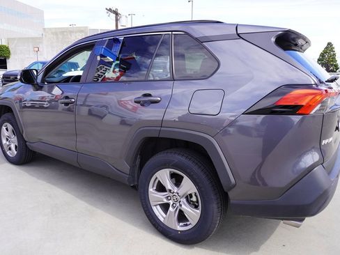 Used 2025 Toyota RAV4 XLE w/ Convenience Package AWD/4WD image 6