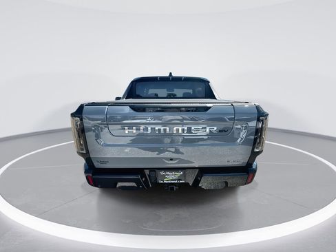 New 2026 GMC Hummer EV 4x4 Crew Cab image 7