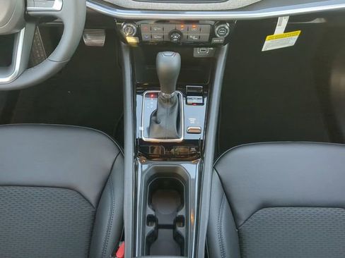 New 2026 Jeep Compass Latitude image 21