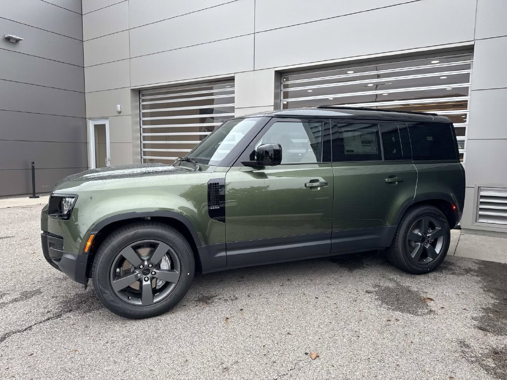 New 2026 Land Rover Defender 110 S AWD/4WD image 3