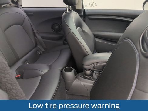 Used 2017 MINI Cooper 2-Door Hardtop image 17