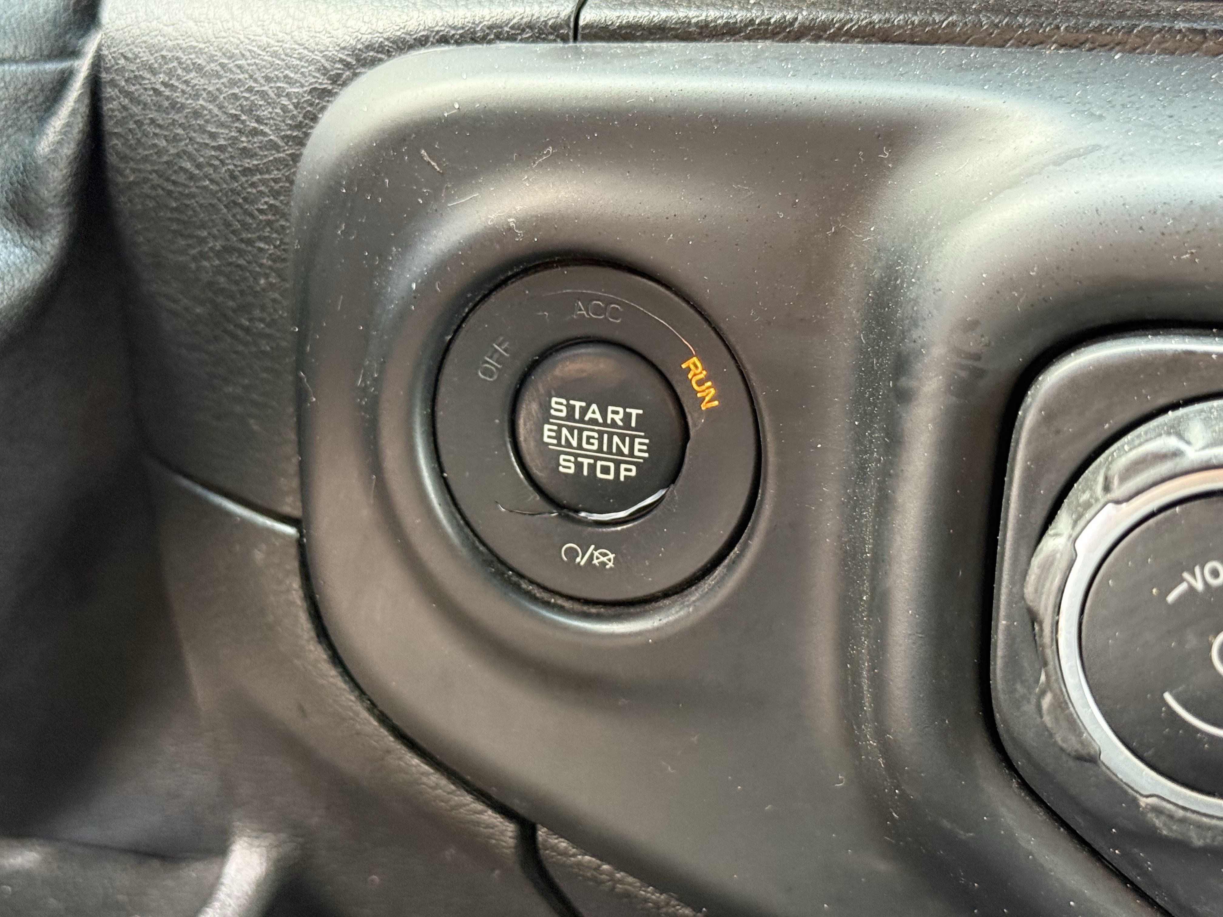 Used 2018 Jeep Wrangler Unlimited Sport S AWD/4WD image 24