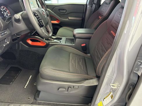 Used 2026 Nissan Frontier Pro-X w/ Pro-X Convenience Package RWD image 16