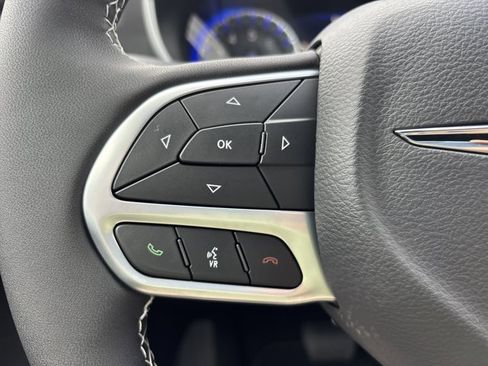 New 2026 Chrysler Pacifica Select image 27