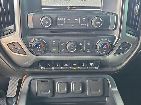 Used 2018 Chevrolet Silverado 2500 High Country w/ Duramax Plus Package AWD/4WD image 25
