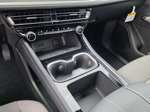 New 2026 Chevrolet Traverse LT w/ Driver Confidence Package image 23