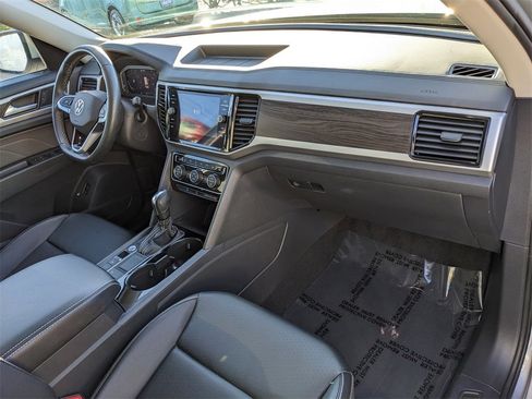 Certified 2023 Volkswagen Atlas SE image 16
