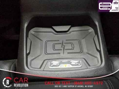 Used 2016 Chevrolet Camaro SS image 35