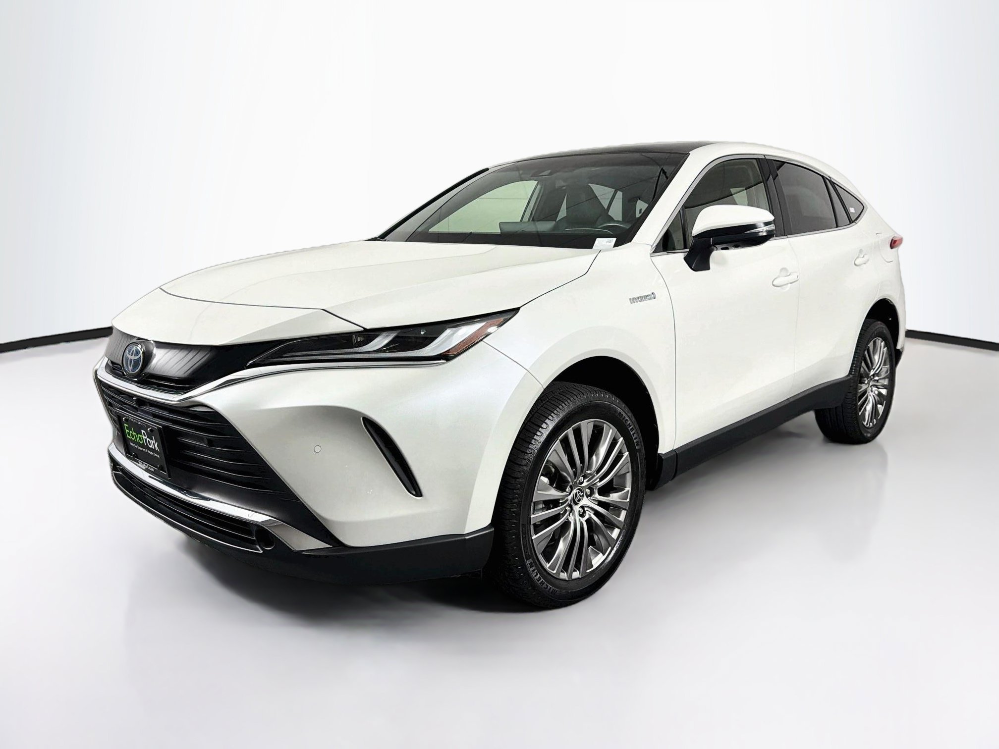 Used 2021 Toyota Venza Limited AWD/4WD image 3