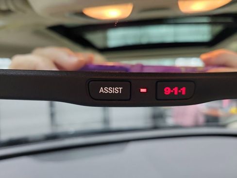 Used 2016 Chrysler 200 C w/ Premium Lighting Group image 42