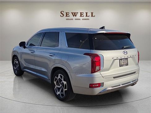 Used 2022 Hyundai Palisade Calligraphy image 3