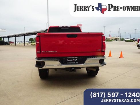 Used 2024 Chevrolet Silverado 3500 LTZ w/ LTZ Convenience Package AWD/4WD image 4