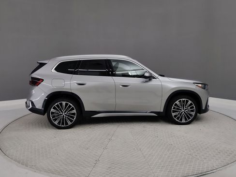 New 2025 BMW X1 xDrive28i w/ Convenience Package image 5