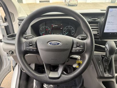 Used 2025 Ford Transit 350 XLT RWD image 21