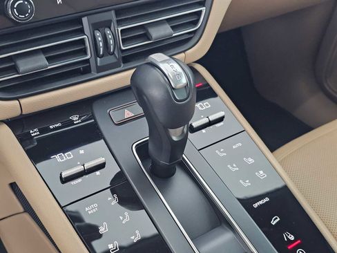 Used 2024 Porsche Macan S image 32