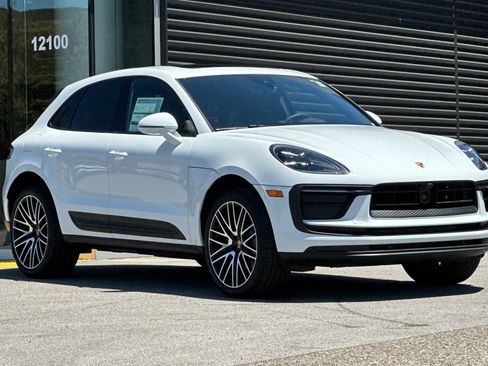 New 2026 Porsche Macan AWD/4WD image 10