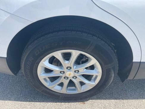 Used 2019 Chevrolet Equinox LT FWD image 29