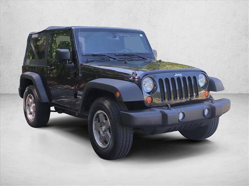 Used 2013 Jeep Wrangler Sport AWD/4WD image 3