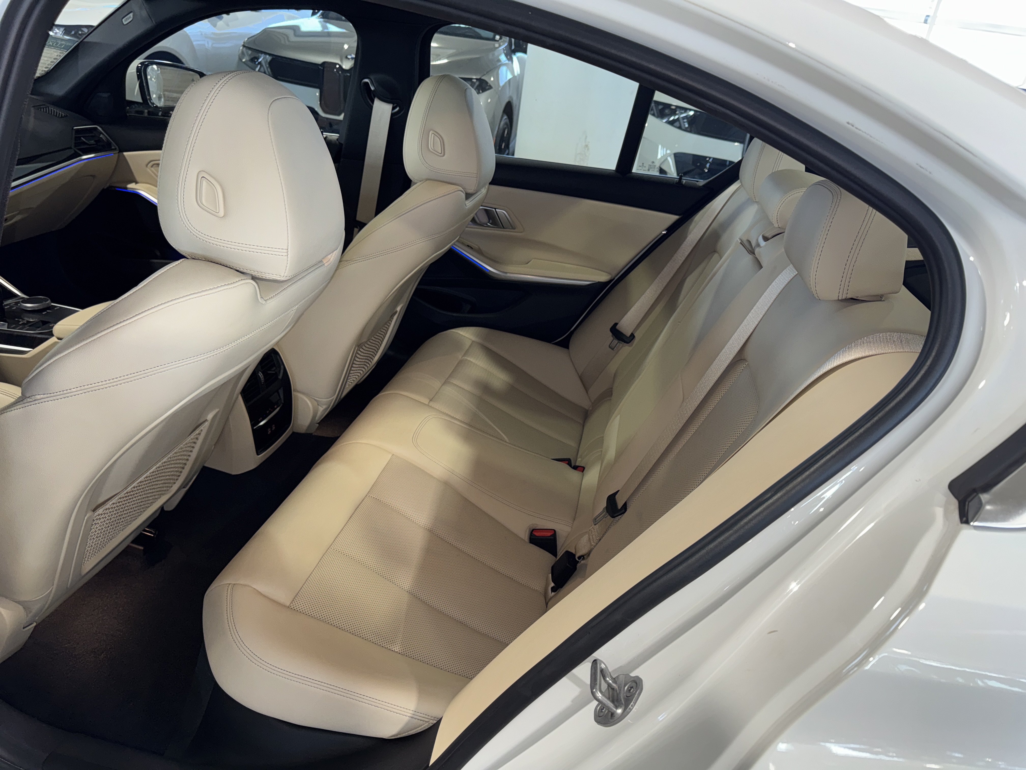 Used 2022 BMW 330i Sedan w/ Driving Assistance Package RWD image 12