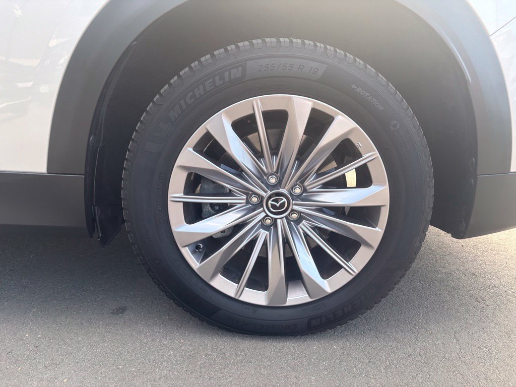 Used 2025 MAZDA CX-90 Plug-In Hybrid w/ Preferred AWD/4WD image 9