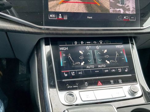 Used 2021 Audi Q8 Prestige w/ Prestige Package AWD/4WD image 21