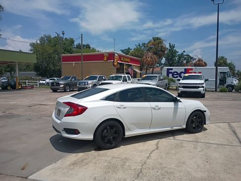 Used 2020 Honda Civic LX image 9